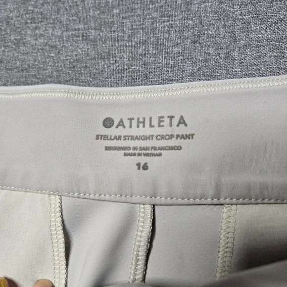Athelta Stellar Straight Crop Pant - Picture 4 of 8